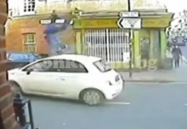 Оцелял в жестока катастрофа видя как е бил блъснат в съда година по-късно (ВИДЕО)