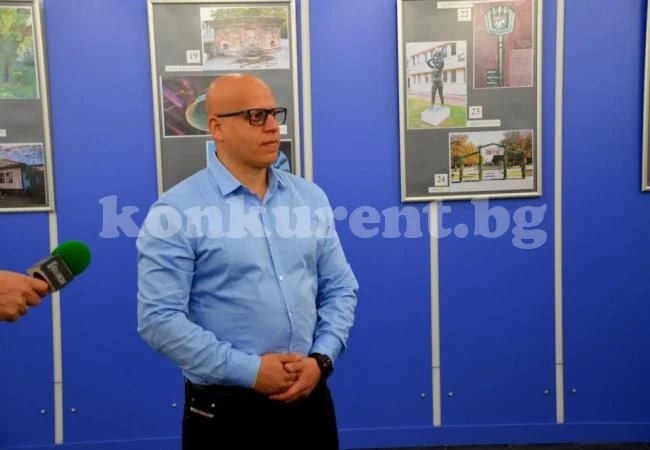 Уникална подземна църква се снабди с нови 3 икони СНИМКИ