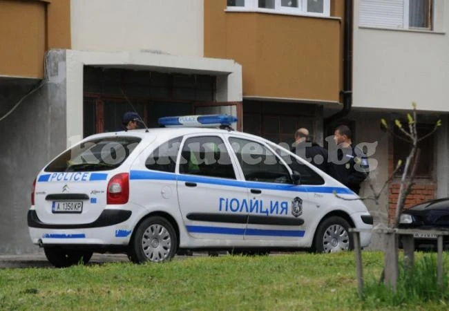 Младежи гръмнали таксиджията, а след това се клали взаимно