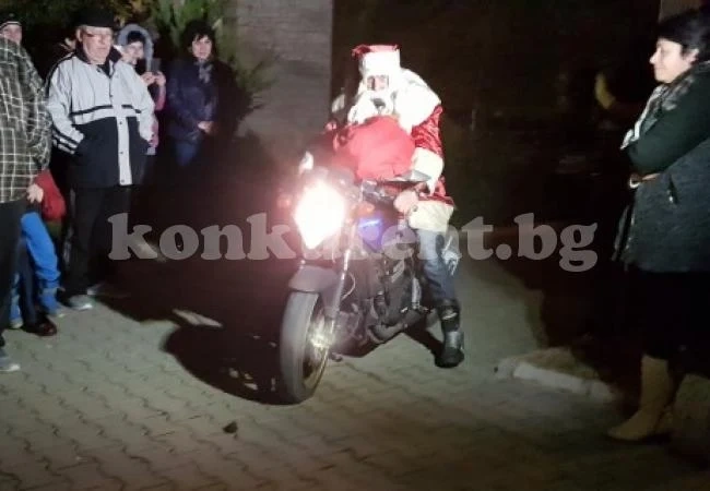 Дядо Коледа дойде с мотор на \