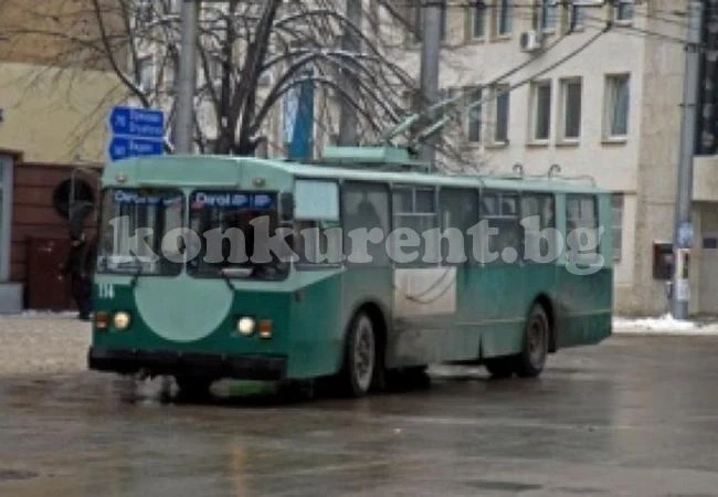 Тролейбусен водач продавал фалшиви билети