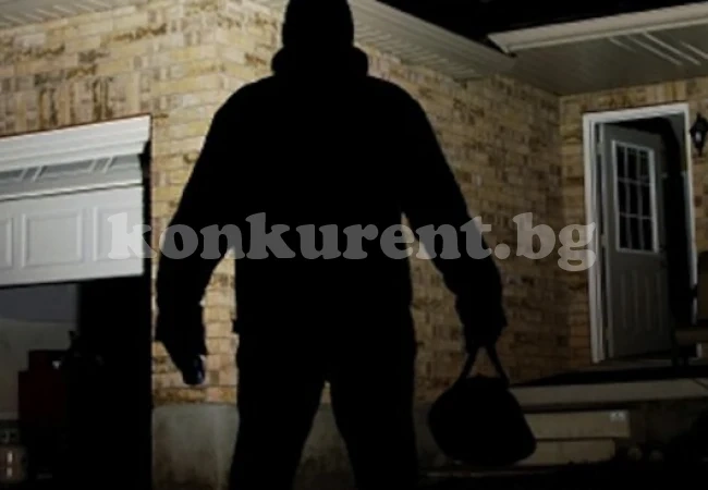Разследват кражби от частни домове
