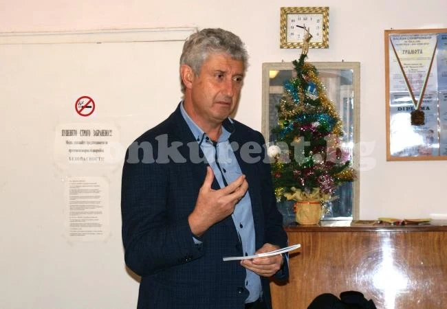 Литературен празник събра мездренските творци