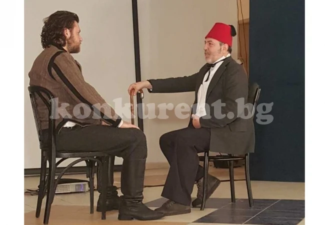 Веселин Плачков и Христо Мутафчиев представиха „Разпитът” пред оряховска публика