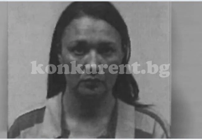 Баща сгащи 13-годишния си син и даскалката му да правят секс в кола