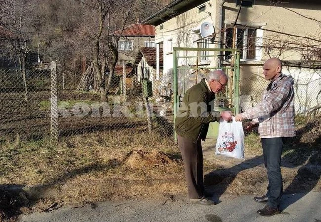 Ротариаци с благотворителна инициатива за Коледа