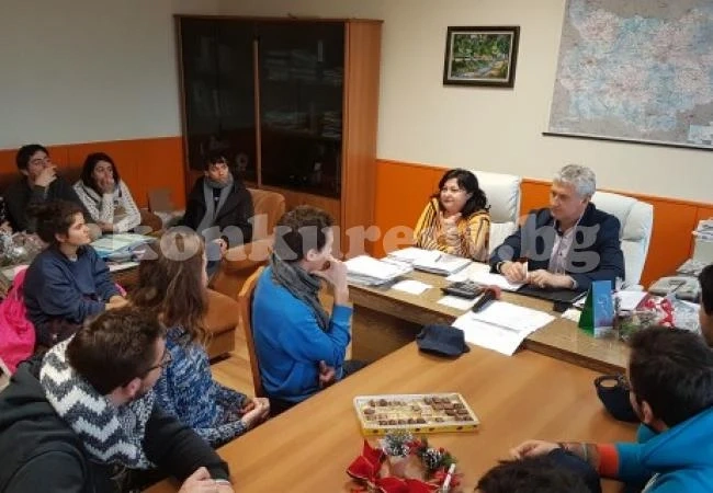 Французи останаха очаровани от социалната политика на Община Мездра