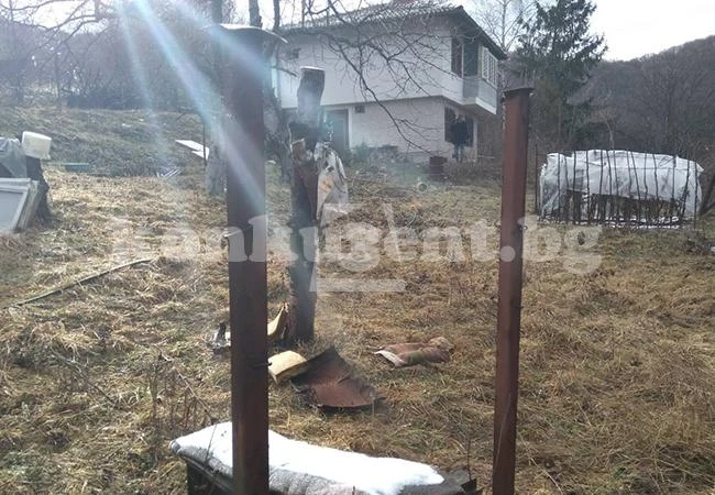 СНИМКИ от вилата на убиеца, килърът тренирал да убива