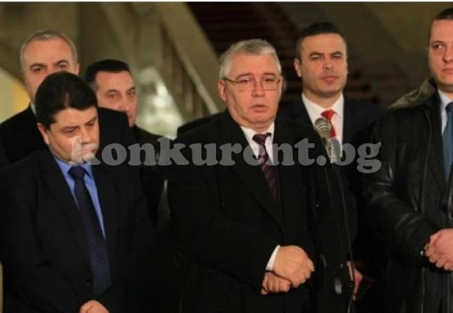 Вижте колко милиона лева отдели Борисов, за да спре протеста на полицаите