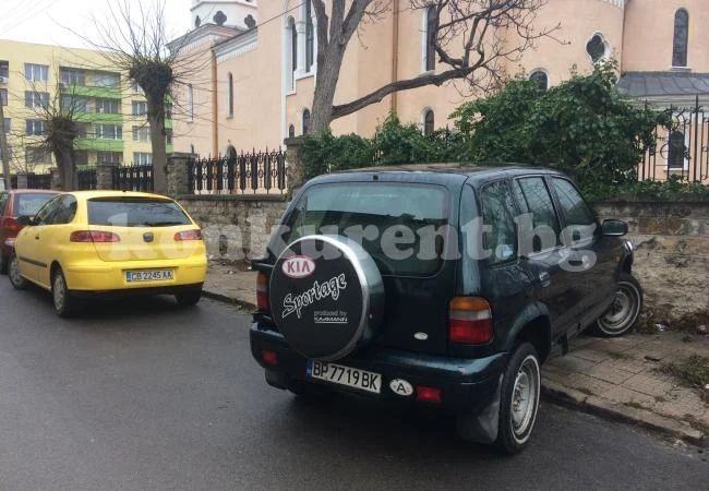 Да паркираш по врачански СНИМКИ