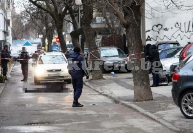 Намериха труп, потънал в кръв