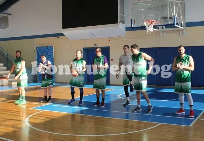 Ботев 2012 води борба за лидерство в НАЛБ, би София Хоукс
