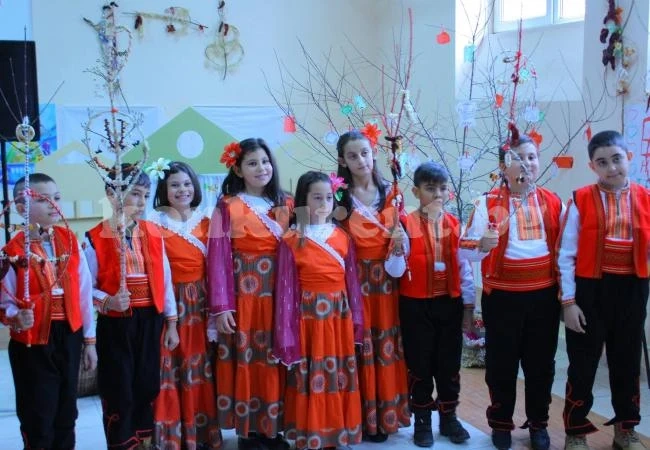 Празнуваха Васильовден с песни, танци и забавления