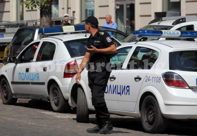 Полицията установи двама крадци