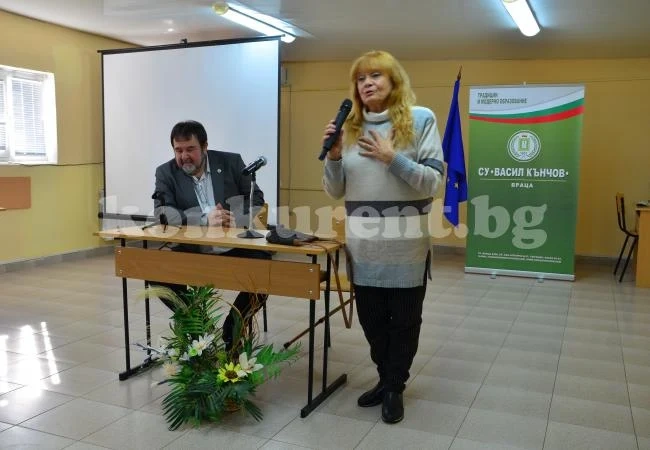 Звезда на БГ-театъра дойде във Враца
