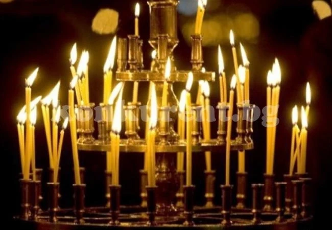 Свещеници напират за стаи за кърмене в църквите