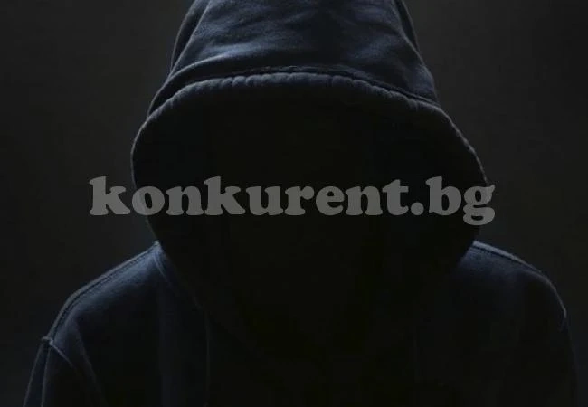 От 3 г. млад мъж с черна коса среща майки и деца и...