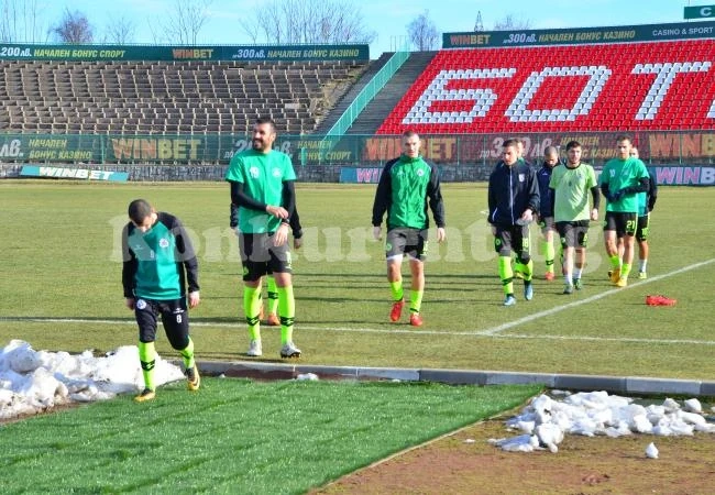 Първа Атомна се готви двуразово, като на лагер е в Козлодуй