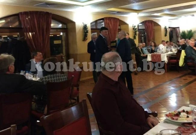 Наградиха деятели и кметове за заслуги към футбола
