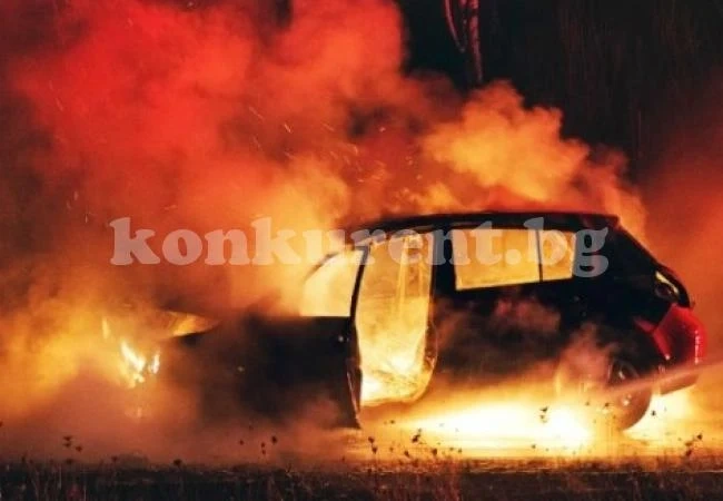 Запалиха с факла колата на монтанчанин