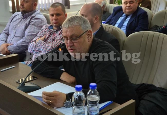 Банчев даде на задна, оттегли докладната за парите