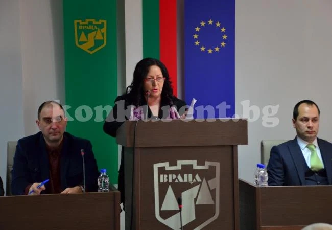 Скандал за бюджета разпадна десните