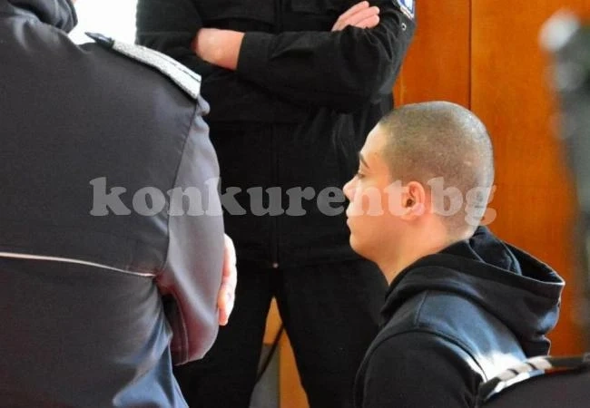 (СНИМКИ) Задържаха ученик заради опит за убийство
