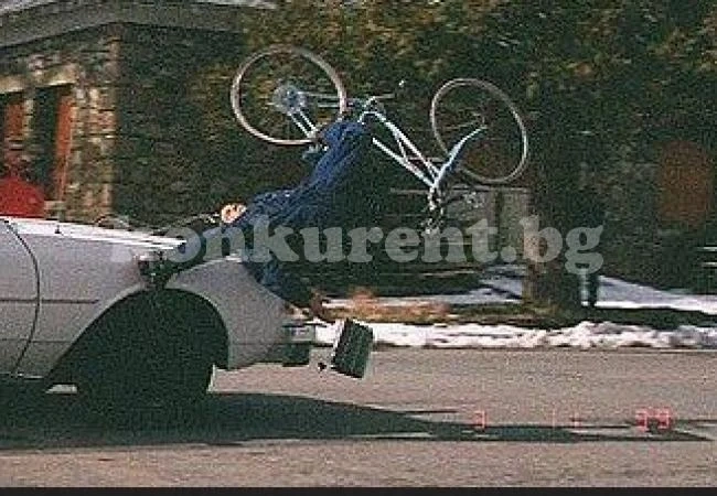 Шофьор избяга след като блъсна велосипедист