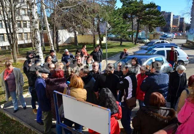 Шоуто на д-р Стойчев продължава КОМЕНТАР