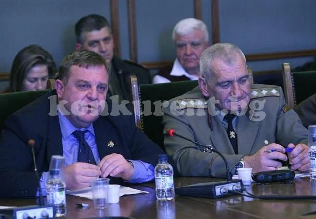 Два варианта за доброволна военна служба