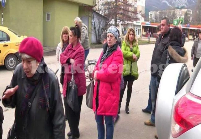 Отново протест в защита на болницата /СНИМКИ/