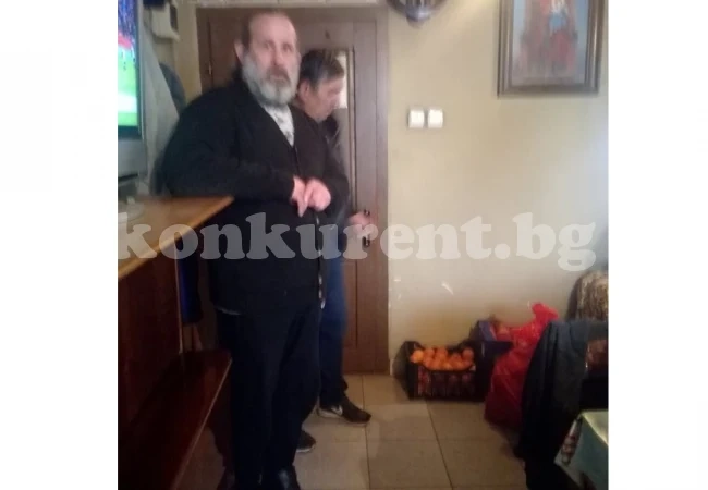 Община Ружинци дари храна и лекарства на живеещите в Добридолския манастир
