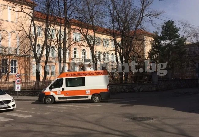 Трима ранени след бурята във Враца, двама от тях остават в болница