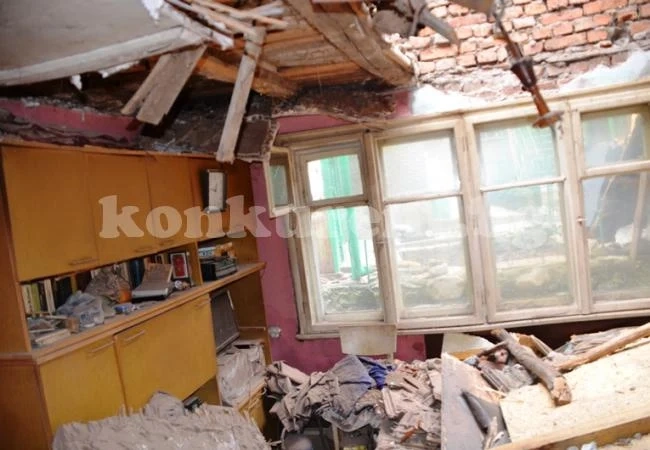 Разкриха банкова сметка за дарения за пострадалите от урагана над Враца