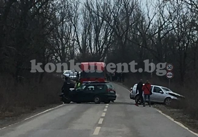 ОБНОВЕНА Катастрофа затапи пътя между Враца и Криводол СНИМКИ