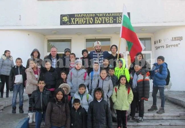 Искрен Красимиров изнесе поредния си урок по родолюбие СНИМКИ