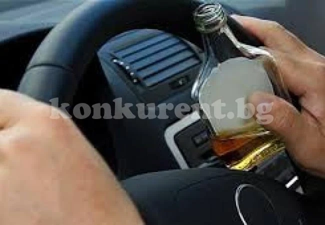 Задържаха пиян на мотика да върти геврека на „Мерцедес С430“