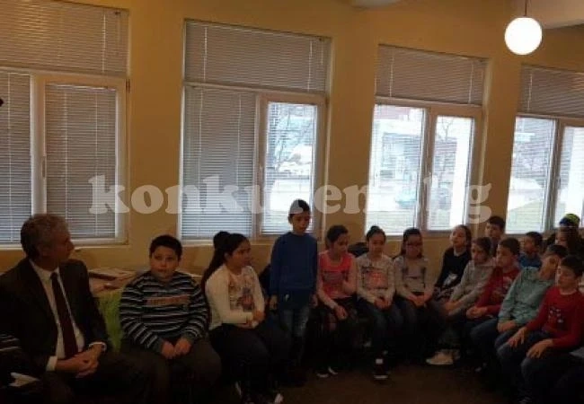 Малчугани изнесоха открит урок по родолюбие