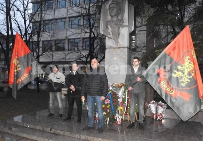Воеводи се поклониха пред подвига на Апостола