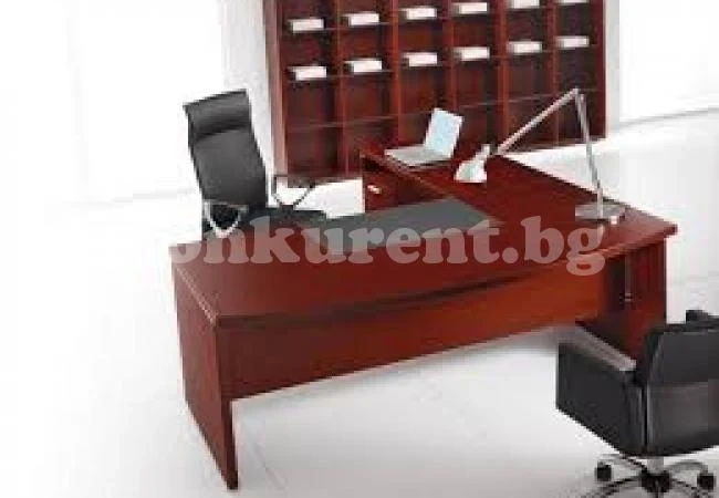Искате да работите като директор? Отваря се един щат в....