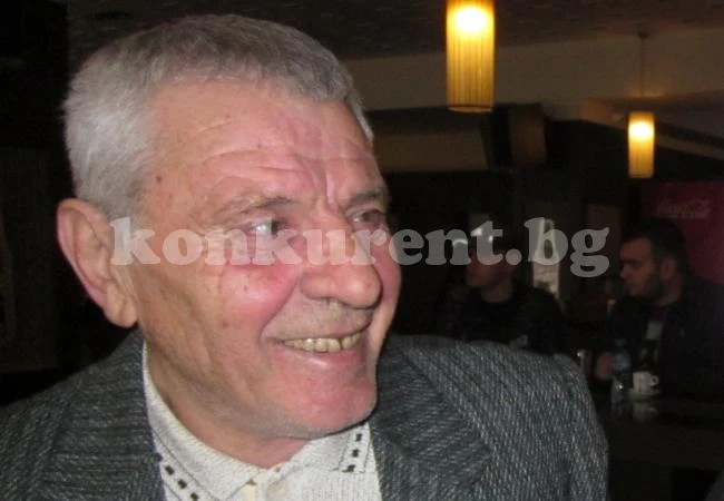 Усмивки от старите ФУТБОЛНИ ленти: Николай Пенков, рекордьорът /ІІ част/