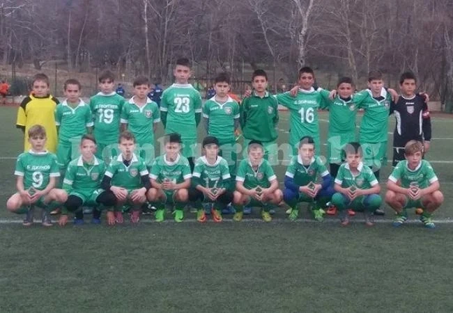 U11 мачка Локо /ГО/ навръх имения ден на треньора
