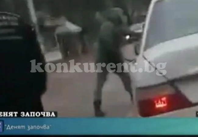(ВИДЕО) Шофьор нападна колега с метална тръба заради засичане на пътя