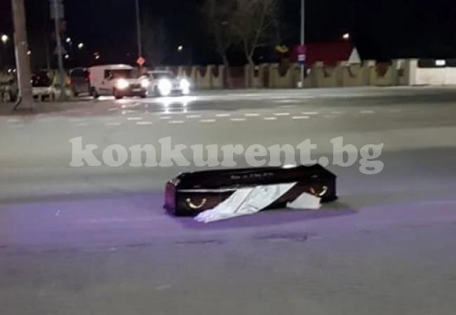 (ВИДЕО) Шофьор на катафалка изгуби мъртвеца