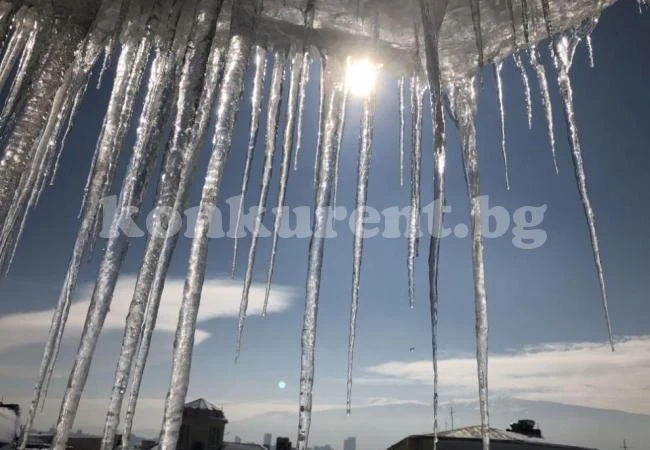 В петък ще бъде облачно, но температурите се покачват
