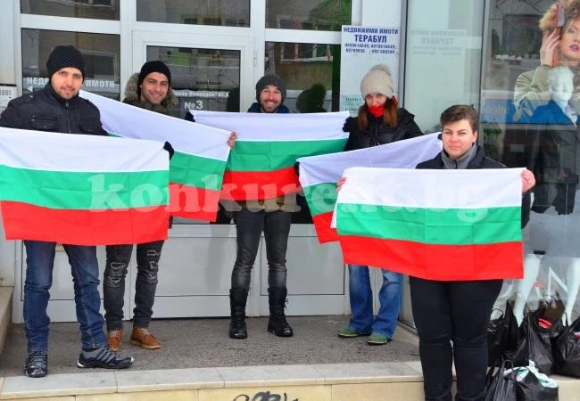 Над 2 000 знамена подарява Община Враца по повод 3 март