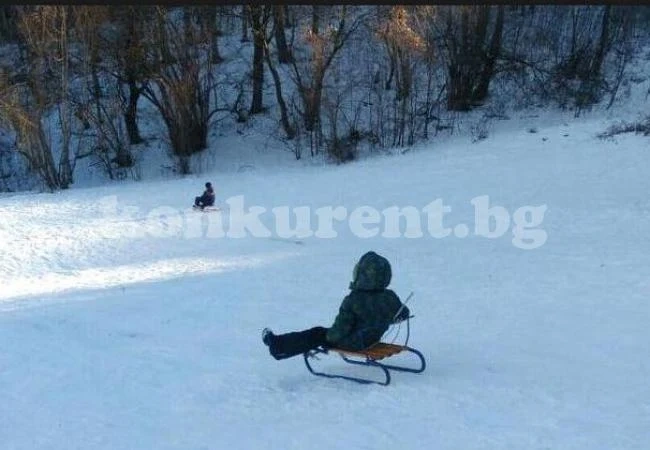 Кола уби дете с шейна