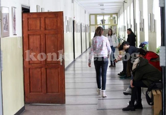 Четири сигнала за тормоз в училище на ден