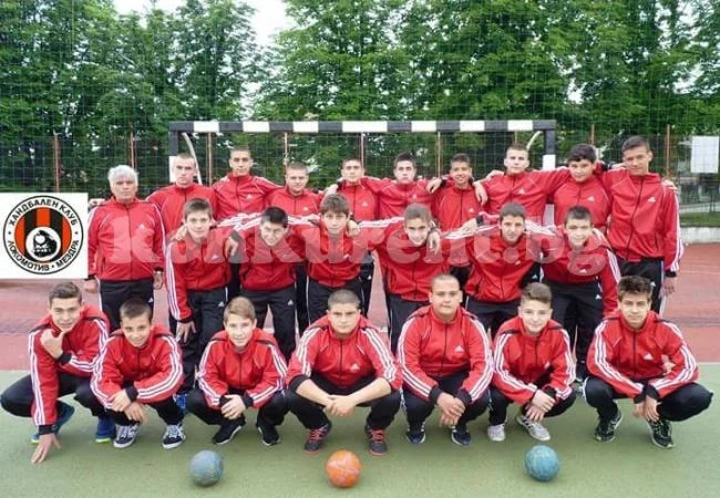 ХК Локомотив стартира в зона „Витоша” с победа и загуба