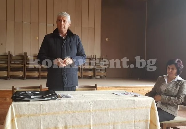 Кметът Събков се отчете пред жителите на с. Крета